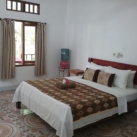Putri Homestay غيلي مينو المظهر الخارجي الصورة