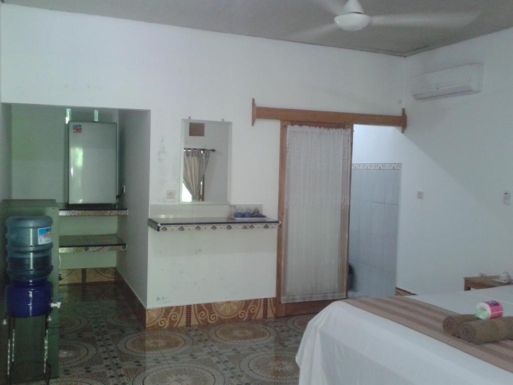 Putri Homestay غيلي مينو المظهر الخارجي الصورة