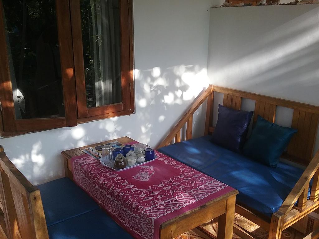Putri Homestay غيلي مينو المظهر الخارجي الصورة