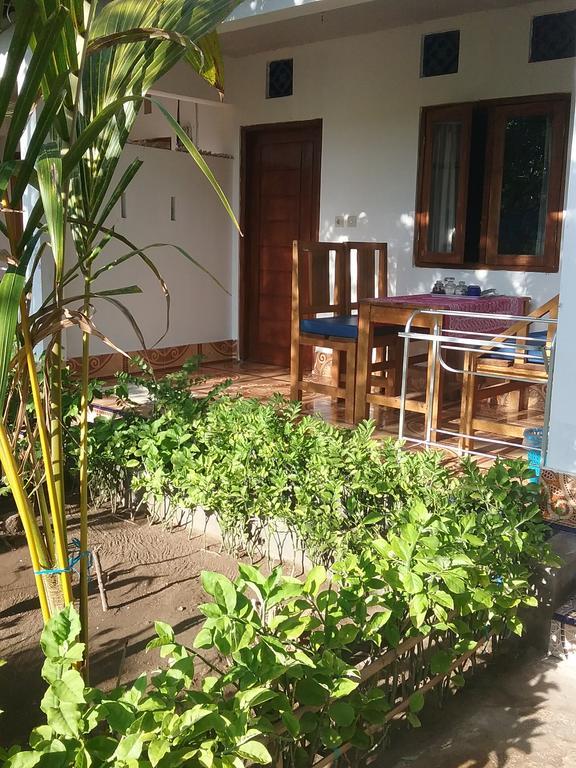 Putri Homestay غيلي مينو المظهر الخارجي الصورة
