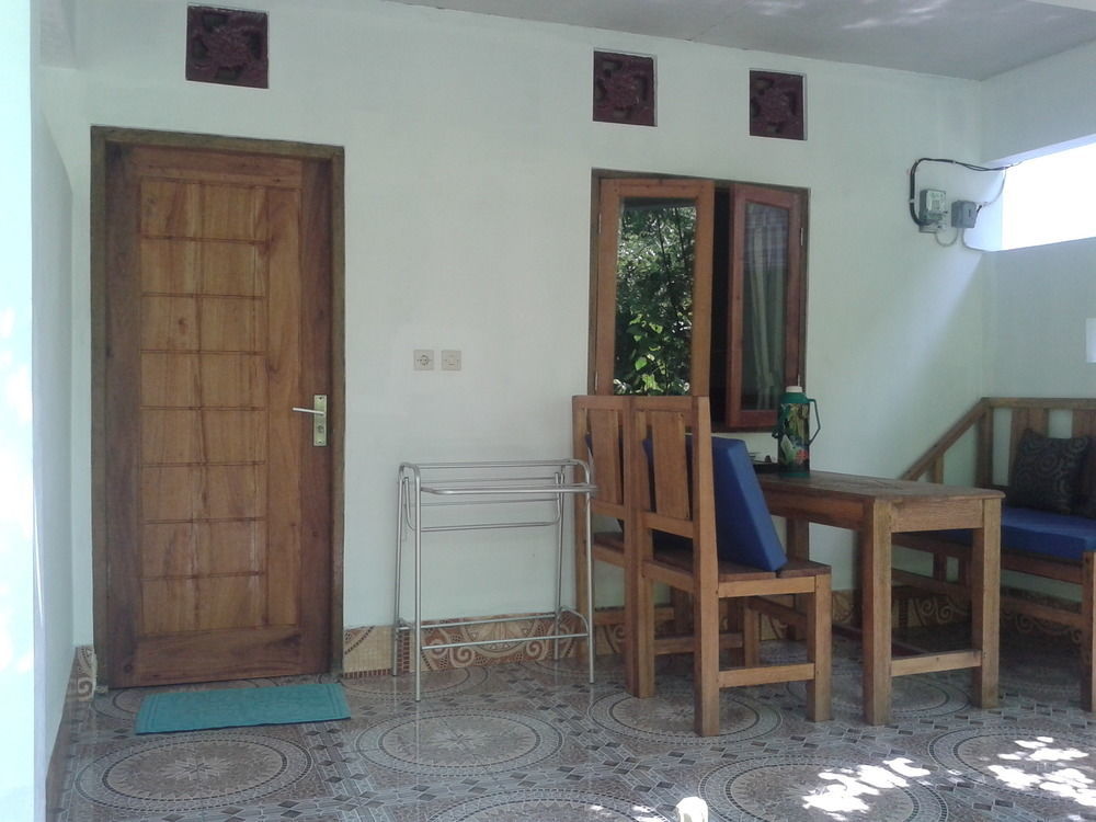 Putri Homestay غيلي مينو المظهر الخارجي الصورة